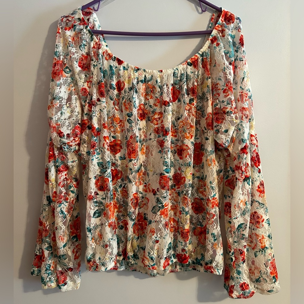 Long Sleeve Floral Lace Top